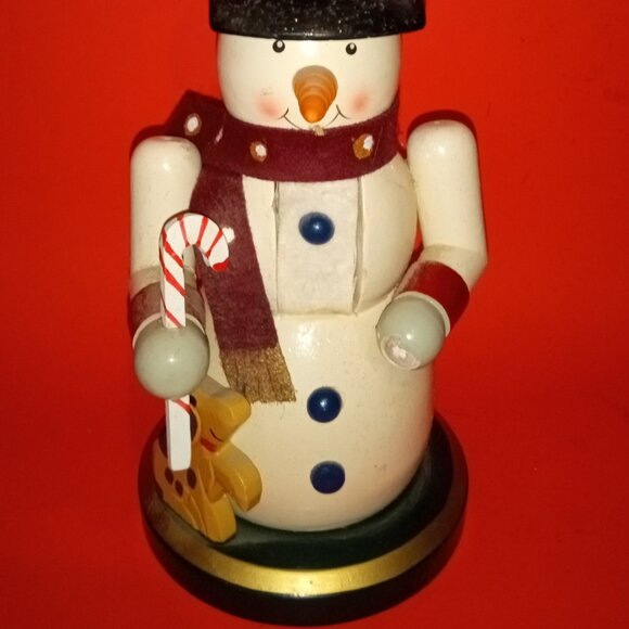 COLORFUL CHRISTMAS WOODEN SNOWMAN NUTCRACKER - Picture 2 of 10